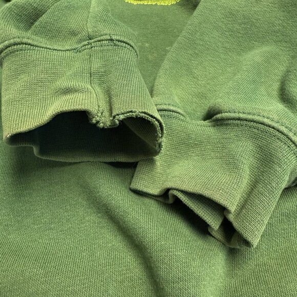 Vintage Disney Tigger Golf Sweatshirt Mens L 23x26.5 Green Crew Neck Grandpa Y2K - Picture 10 of 15